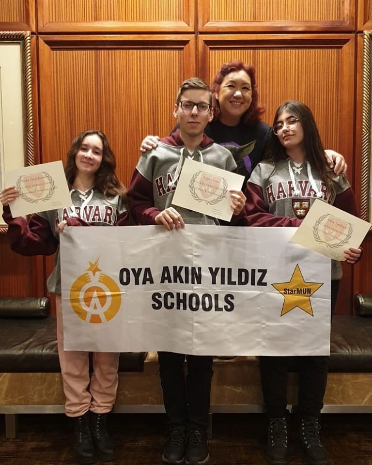 Our Stars are back! Oya Akın Yıldız Schools MUN Club students have taken part in HARVARD MUN 2020 which was held in Boston/ Massachusetts between 30 January-02 February. 4700 delegates More than 40 committees 4 sleepless nights Endless debates Marvello