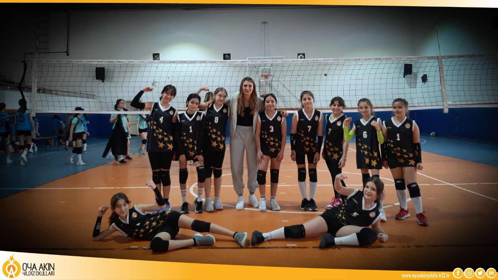 Portakal Çiçeği Ortaokul Voleybol Küçük Kız Takımı Başarımız