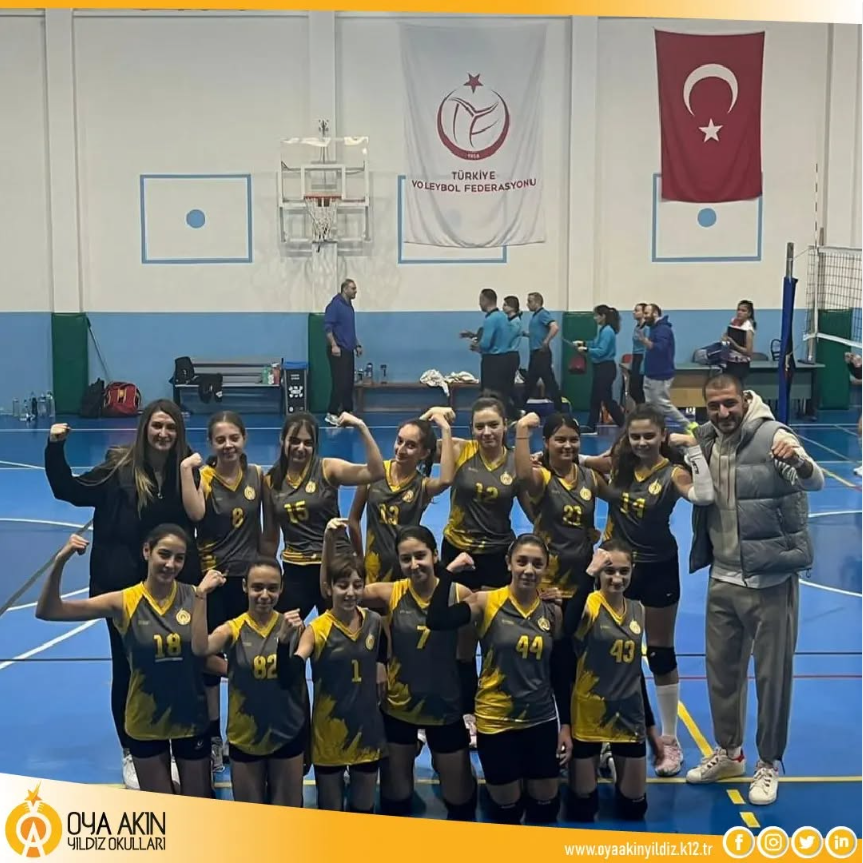 Voleybol k&uuml;&ccedil;&uuml;k kız takımımız ikinci ma&ccedil;ında CAS Akademi spor kul&uuml;b&uuml;n&uuml; 3-1'lik skorla yenerek grup m&uuml;cadelesine devam etmektedir. Filenin Yıldızlarını tebrik ediyoruz.
