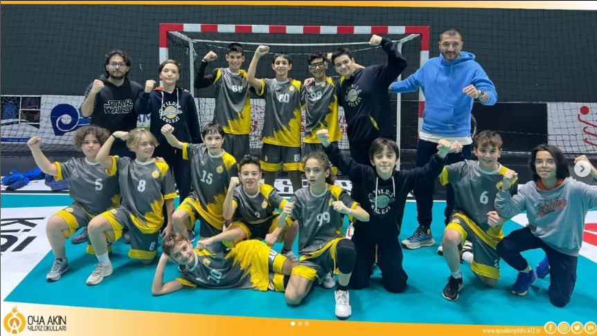 Ortaokul Hentbol Takımımız Mehmet Akif Ersoy Ortaokul takımını 23-7'lik skorla yenmiştir.