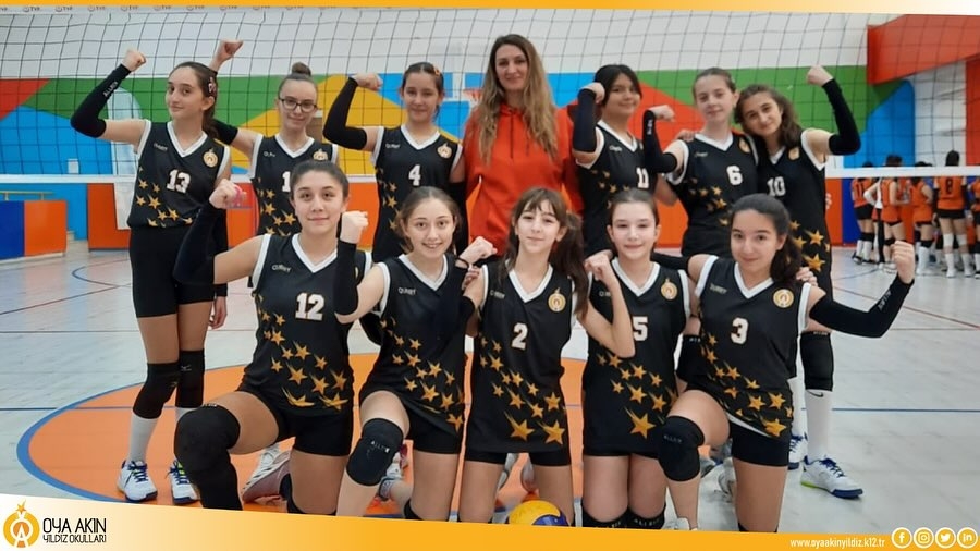 &Ccedil;ankaya Gen&ccedil;lik ve Spor İl&ccedil;e M&uuml;d&uuml;rl&uuml;ğ&uuml;n&uuml;n d&uuml;zenlediği okullar arası voleybol m&uuml;sabakalarında okulumuz voleybol Yıldız kız takımımız ilk ma&ccedil;ında İzzet Latif aras ortaokulunu 2-0 yenmistir.