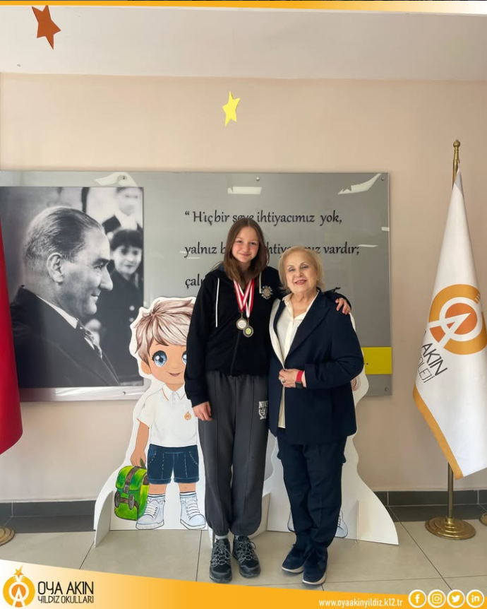 Oya Akın Yıldızlar Fen Lisesi 9.sınıf &ouml;ğrencimiz sevgili Alara Taşkan, Sakarya Star Spor Kul&uuml;b&uuml; tarafından d&uuml;zenlenen 14 Yaş Tenis Turnuvası'nda birinci olmuştur. &Ouml;ğrencimizi bu b&uuml;y&uuml;k başarısından dolayı tebrik ediyoruz. Yıldızın