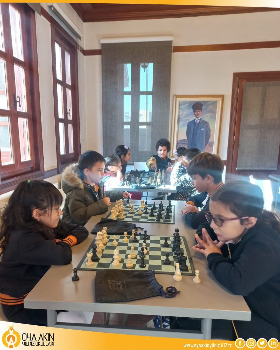 Oya Akın Yıldız Portakal &Ccedil;i&ccedil;eği İlkokulu olarak, 3. sınıf &ouml;ğrenci ve &ouml;ğretmenlerimizle birlikte G&ouml;kyay Satran&ccedil; M&uuml;zesi&rsquo;ni ziyaret ettik!